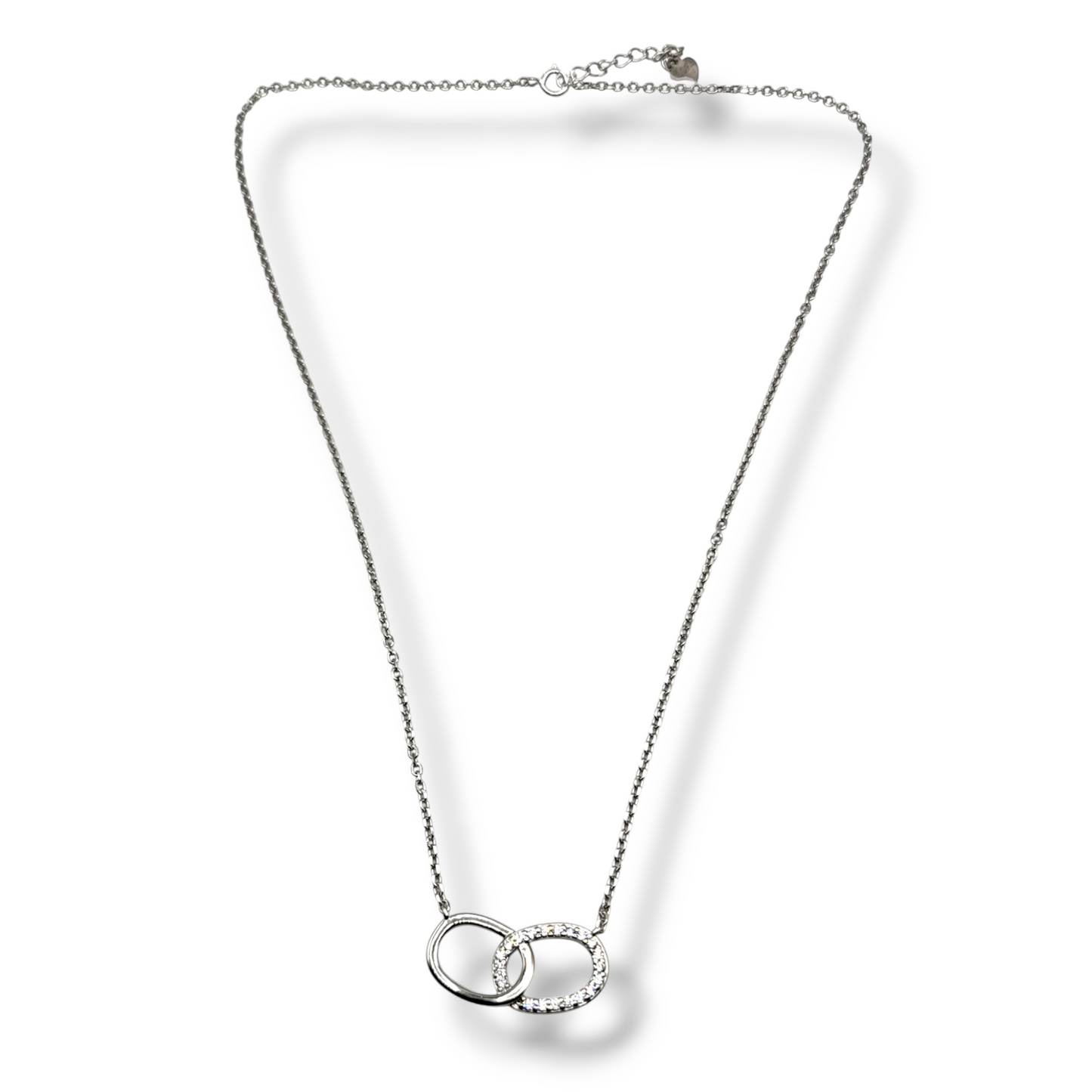 Oval Lock Pendat Necklace
