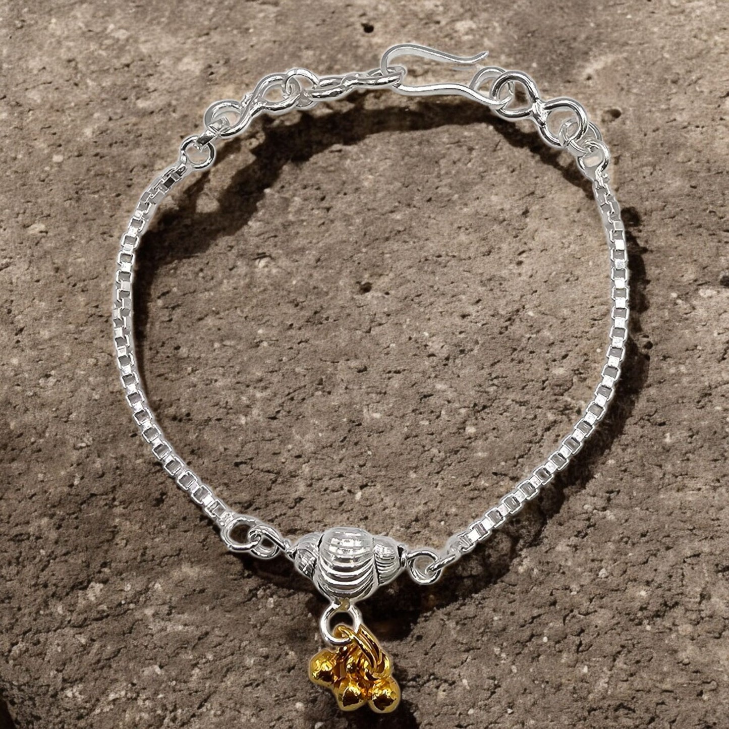 Box Chain With Round Motif Central Piece Silver Baby Shower Rakhi