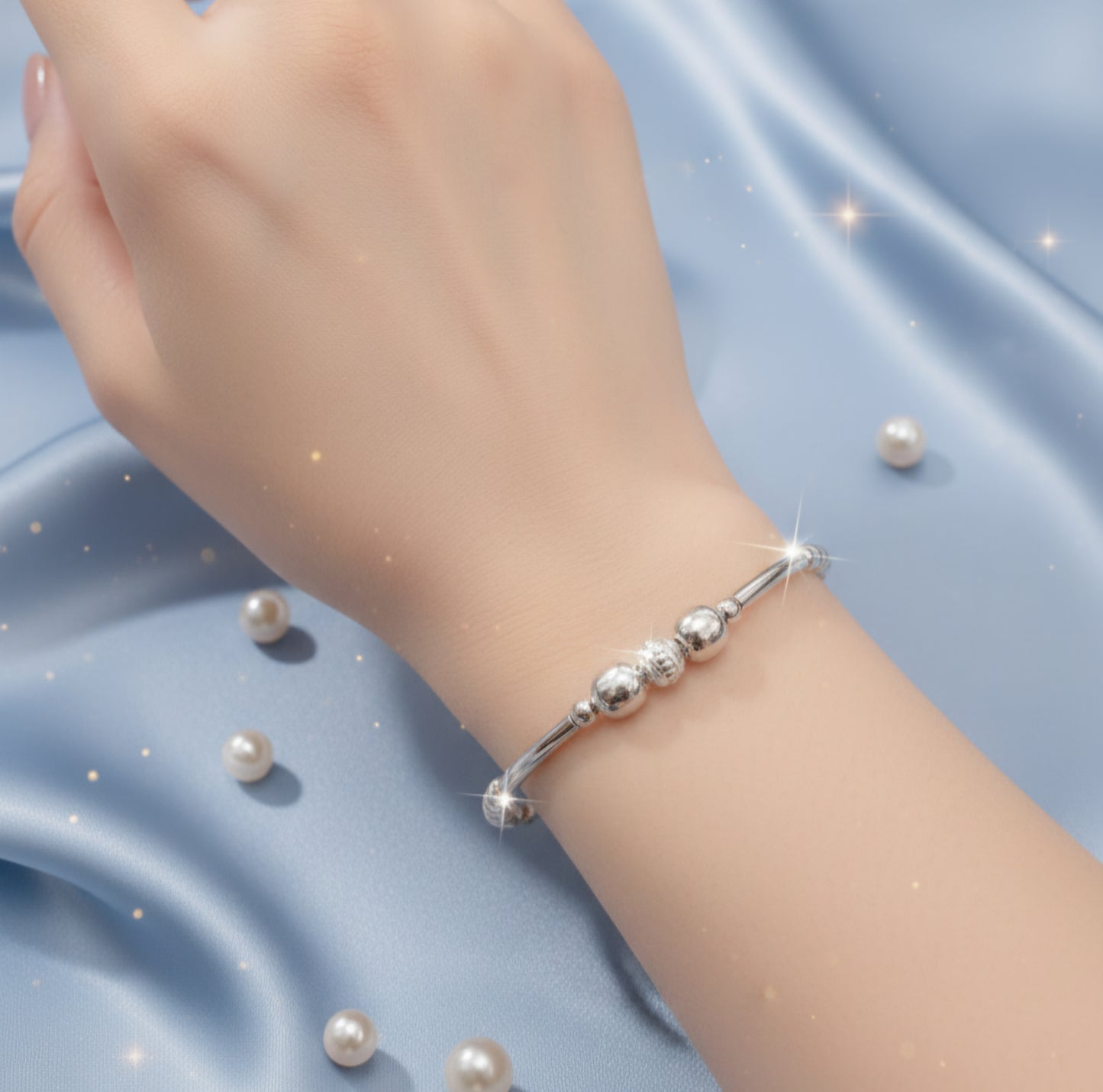 Round Motif Silver Adjustable Bracelet