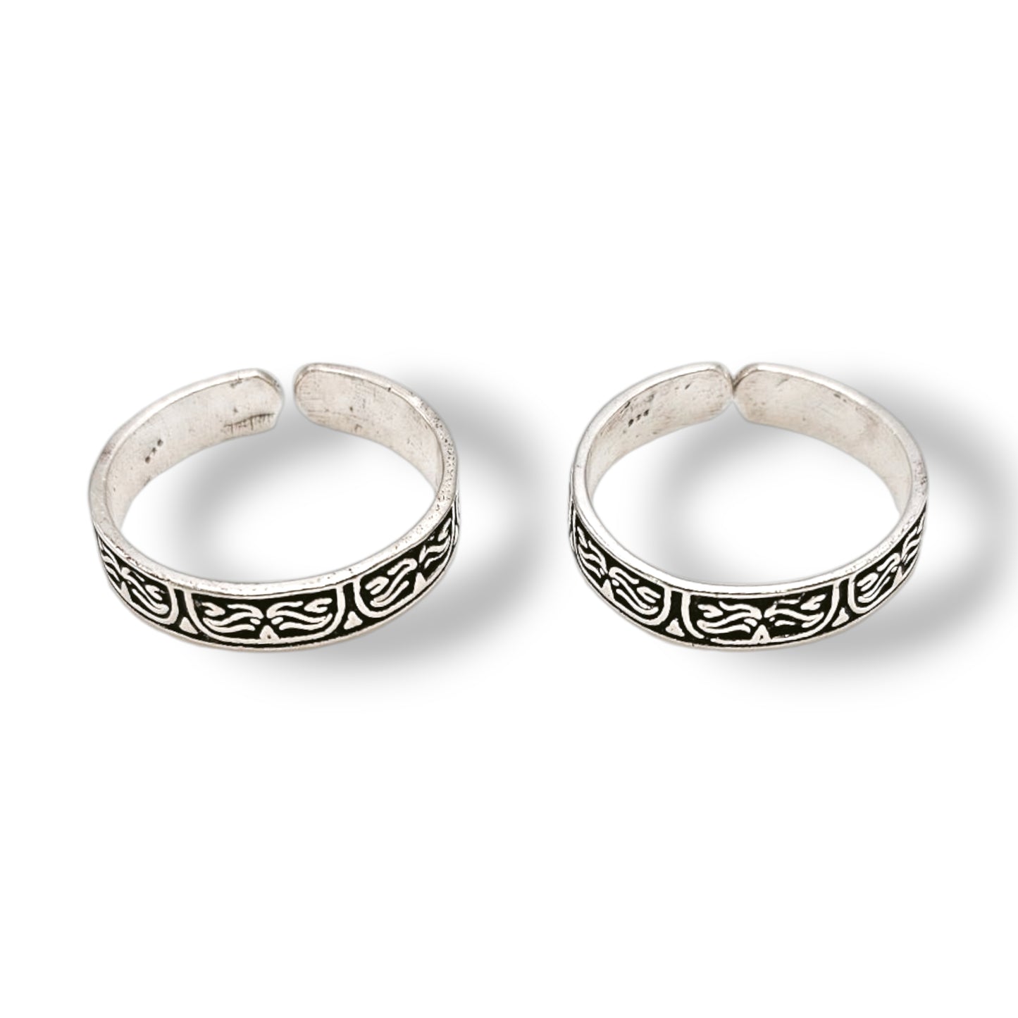 Oxidized Aura Silver Adjustable Toe Rings