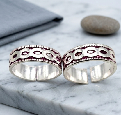 Crimson Weave Silver Adjustable Toe Bands/ Rings