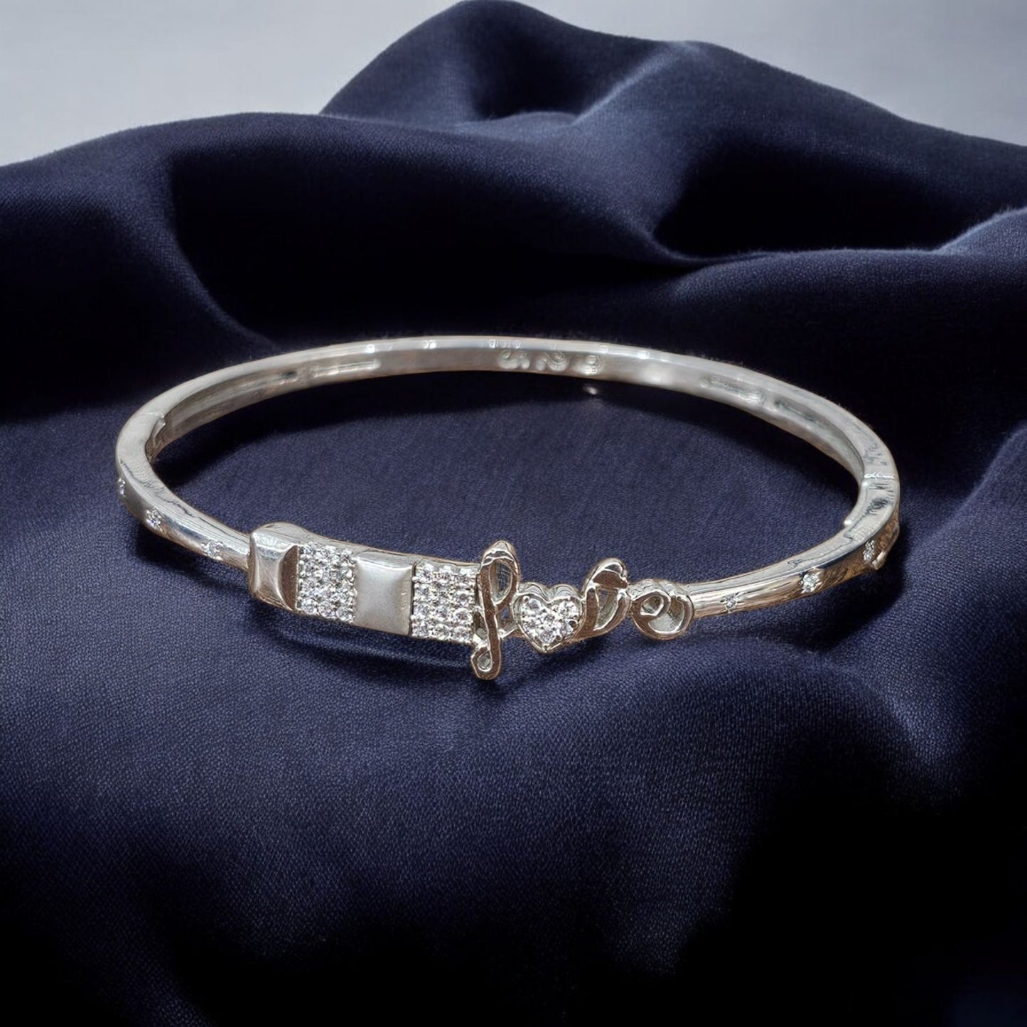 925 Silver Love Embolished Women's Bracelet