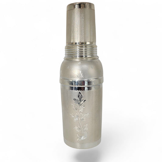 Sleek Silver Bottle with Multifunctional Lid