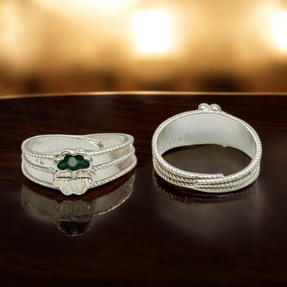 Emerald Petal Silver Adjustable Toe Rings