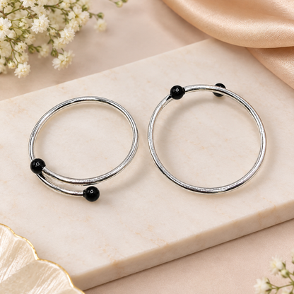 Black Accent Openable Bracelet