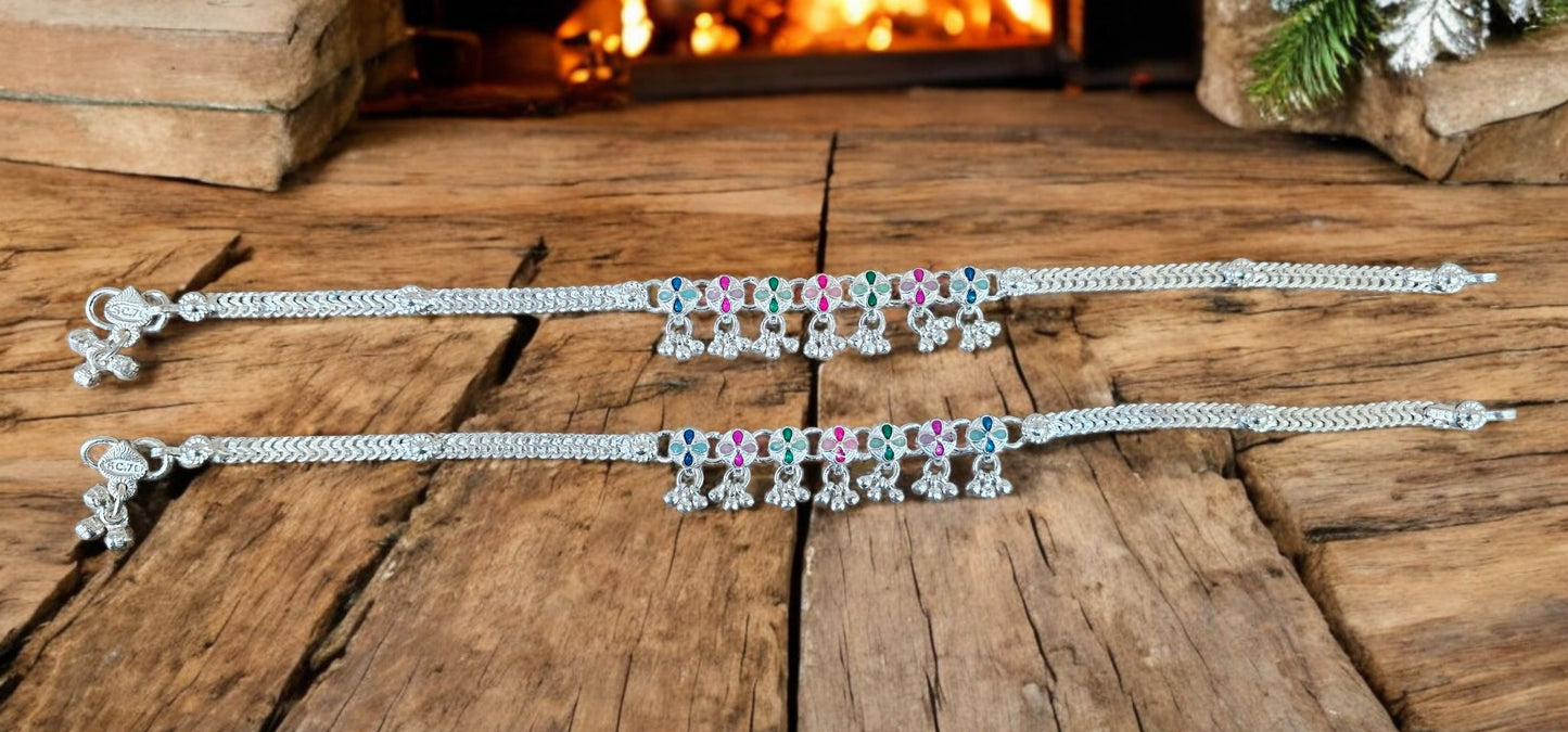 Flower Pattern Motif With Ghunghroo Hanging Silver Women's Anklets