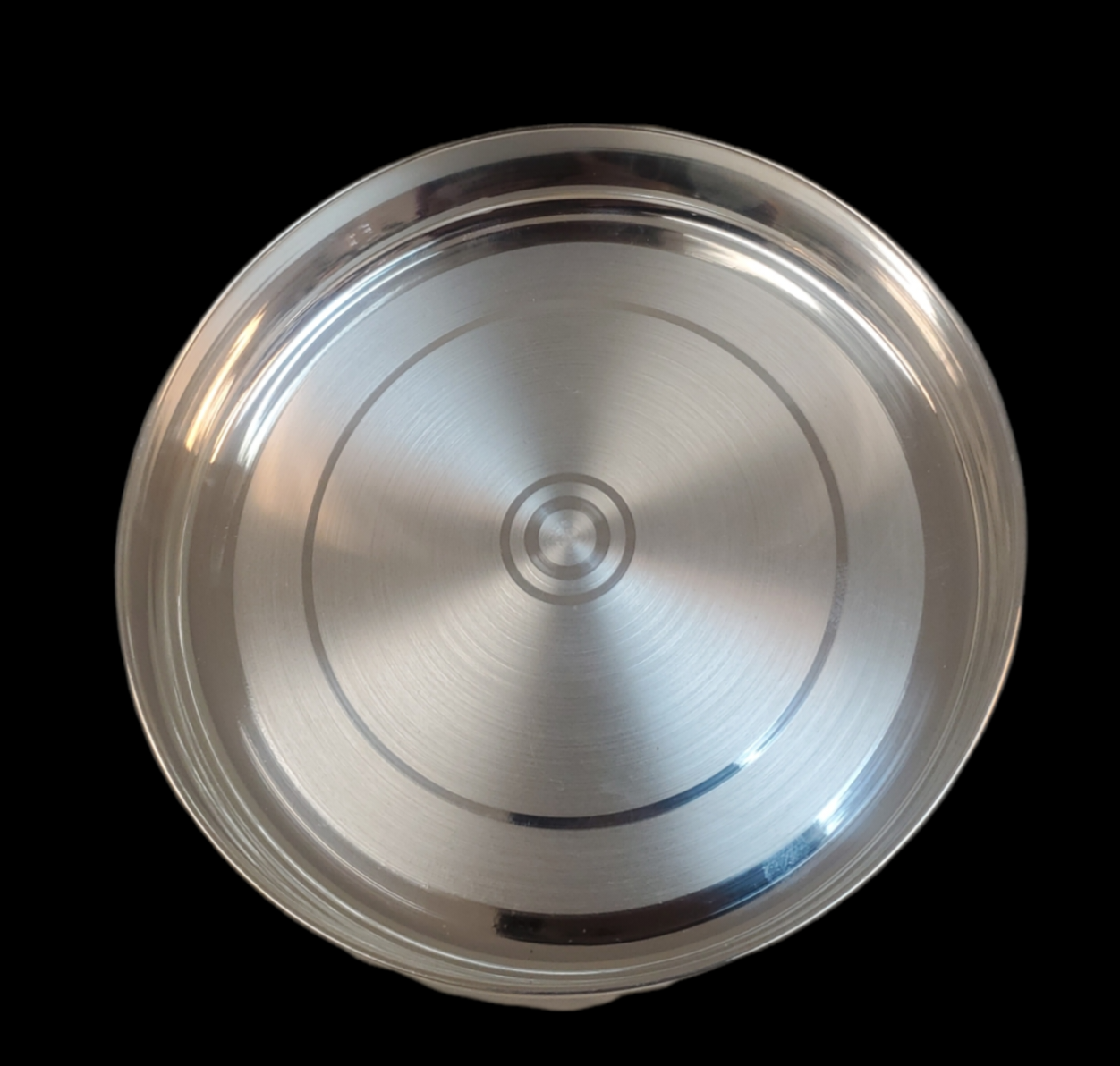 Silver Straight Edge Dish With Simple Ring Design